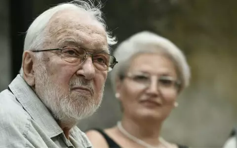 Regizorul Constantin Codrescu a murit, la 91 de ani: "De ce m-ai lăsat singură Tati"
