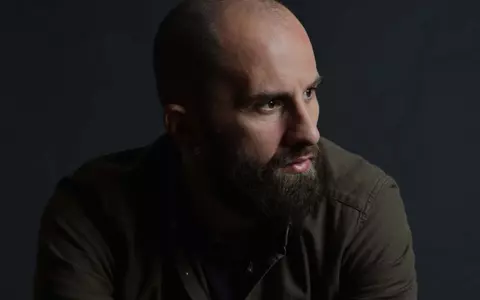 Cine este Victor Canache, regizorul filmului Capra cu trei iezi. A lucrat pe același platou de filmare cu George Clooney