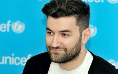 Smiley a explicat cum i s-a furat telefonul mobil: "Cel mai vechi truc din carte"