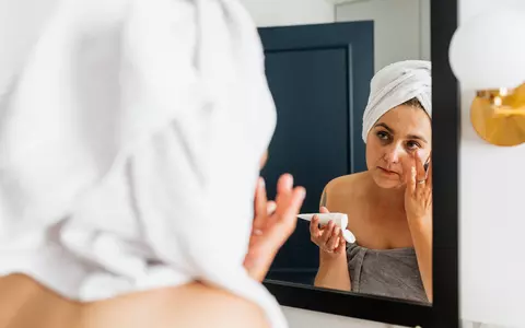Cum să-ți îngrijești pielea pentru un look mereu tânăr și fresh