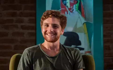Cu ce se ocupă Carol Ionescu, fiul Magdei Catone și al regretatului Șerban Ionescu. La 25 de ani, este actor și producător