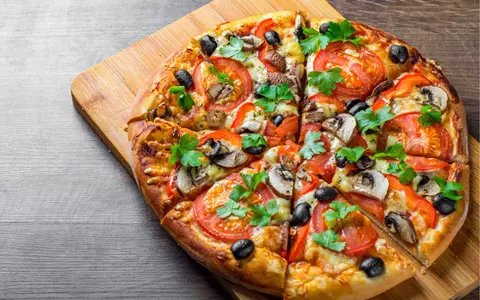 Rețeta de pizza de post. Se prepară în mai puțin de 10 minute