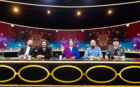 Ce vedete îi iau la roast pe jurații de la Stand-Up Revolution, în ediția specială. Dan Badea, în lacrimi după momentul soției: „Plânge la o emisiune de umor”