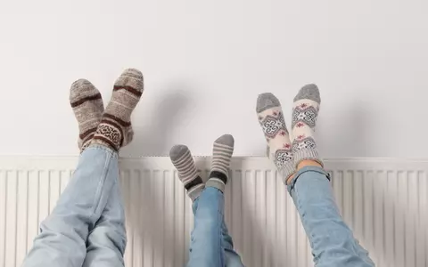 Trucuri simple să păstrezi căldura în casă mai mult timp