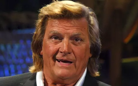 Florin Piersic, apariție rară la 86 de ani. Ce i-a spus actorul Mirelei Retegan, când s-au întâlnit: "Adorabil maestrul"
