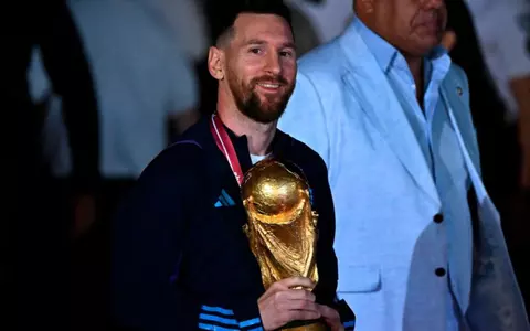 Messi a ajuns în Argentina. Cum a fost așteptat pe aeroportul din Buenos Aires de sute de mii de oameni