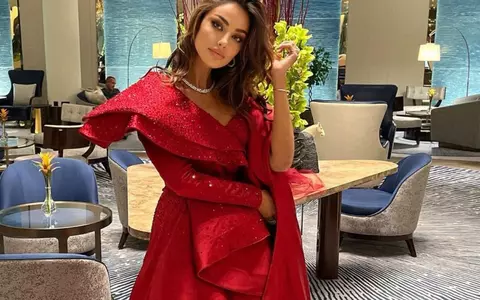 Mădălina Ghenea a fost jefuită pe aeroport, în Italia. I s-ar fi furat bijuterii și bunuri de valoare