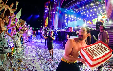 Steve Aoki va zbura pe Lună în 2023, în prima misiune SpaceX cu echipaj civil