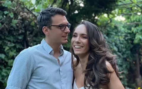 Alexandru Ion s-a logodit! Cine este tânăra pe care a cunoscut-o pe o aplicație de dating: "Nu are legătură cu lumea artistică"
