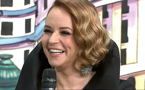 andreea-marin-surprize-surprize-de-ziua-ei_size23