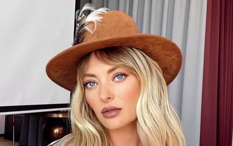 Delia, în ipostaze super sexy, în vacanță. Cum s-a fotografiat în costum de baie: "E femeia perfectă"