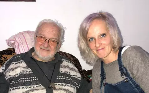 "Nu se poate împărți cu frații vitregi". Fiica adoptivă a lui Constantin Codrescu vrea să recupereze moștenirea din partea mamei sale