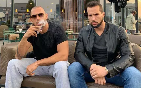 Care e motivarea arestării fraților Andrew și Tristan Tate. O tânără spune a fost mințită cu căsătoria, dar a ajuns să facă videochat: „Prin inducere în eroare”