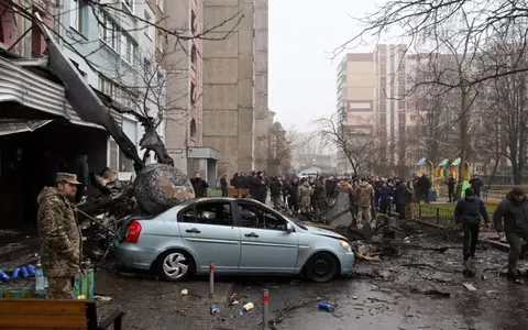 Un elicopter s-a prăbușit în Kiev, lângă o grădiniță. Ministrul de interne, printre cele 18 persoane decedate