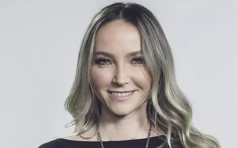 „Soțul e tatăl minunat, încât mă pune în situația să fiu mama rea”. Cum își educă Octavia Geamănu și Marian Ionescu fiul, la 6 ani