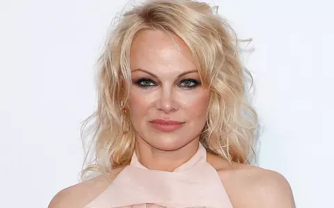 Pamela Anderson a fost abuzată de dădaca ei, în copilărie: "M-a forțat să îi ating corpul și..."