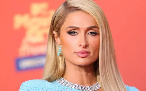 Paris Hilton a devenit mamă pentru prima dată. Băiețelul a fost născut de o mamă surogat: „Ești deja iubit dincolo de cuvinte”