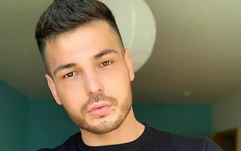 „El m-a îmbrâncit și aia a fost. Este și foarte gelos”. Răzvan Botezatu susține că a fost agresat de fostul iubit, atunci când s-au despărțit
