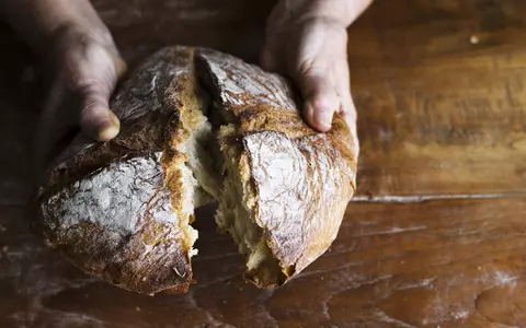 Rețetă de pâine de casă. Aveți nevoie de trei ingrediente