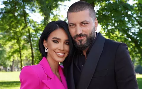 Cum arată casa în care locuiesc Adelina Pestrițu  și Virgil Steblea. A ales decor negru și piese de mobilier atipice: "E așa cum..."