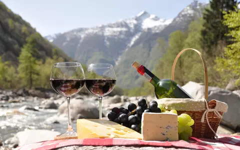 Mâncăruri pe care să le încerci în Elveţia 