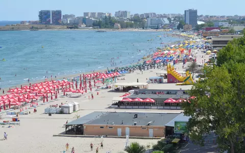 Taxă nouă pentru turiștii care merg la Mamaia în 2023. Ce fac autoritățile cu banii