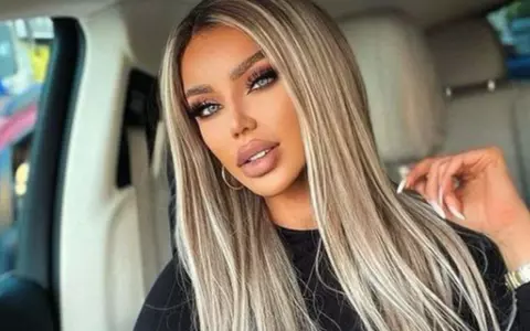 Bianca Drăgușanu își scoate toate tatuajele pe care le are: "Arată grotesc, vulgar"