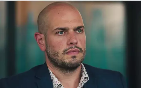 Matei Dima, alias BRomania, s-a despărțit de iubita cu 12 ani mai tânără: "Na, o despărțire nu e niciodată amiabilă 100%"