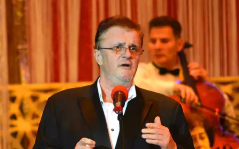 Tenorul Florin Georgescu a slăbit 71 de kilograme, după operația de micșorare a stomacului. Cum arată acum: "Aveam 160. Nu puteam cânta decât stând pe scaun"