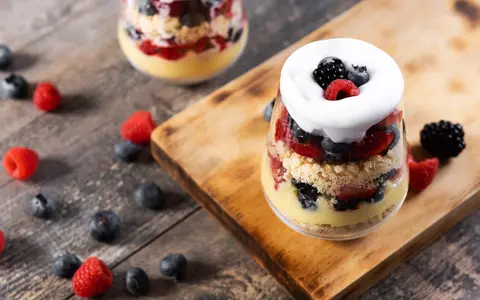 Rețetă de trifle cu fructe, desertul din meniul de la Gala Premiilor Oscar 2023