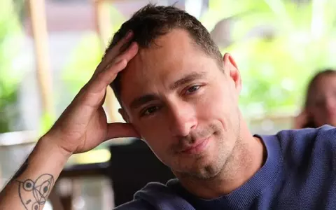 Cum a fost copilăria lui Vladimir Drăghia, după ce tatăl biologic l-a abandonat, și ce relație are mama lui cu nepoatele: „Trebuie să spun că nu am simțit niciodată vreo lipsă” / EXCLUSIV
