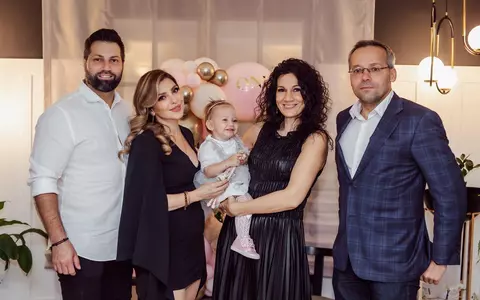 Celia i-a rupt turta fiicei sale, la aniversarea de 1 an. Ce obiect a ales micuța de pe tavă: „Nu-ți imaginezi ce reacție am avut...” / EXCLUSIV