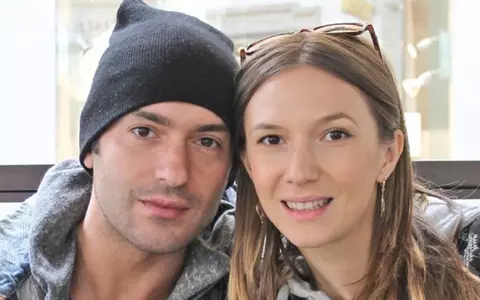 Cum își educă Adela Popescu și Radu Vâlcan cei trei copii: „După modelul de parenting pe care l-am avut noi în copilărie. Radu îmi reproșează că...” / EXCLUSIV