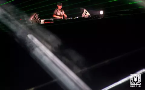 5 ani de la decesul lui Avicii, UNTOLD celebrează viața celui care a schimbat muzica electronică printr-o premieră LIVE a singurului show din România