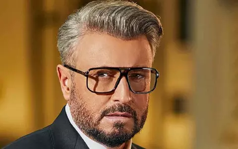 Ce relație are Cătălin Botezatu cu părinții lui. Au divorțat când designerul avea 16 ani: „Îmi este greu să îl iert pe tata pentru suferința cauzată mamei” / EXCLUSIV