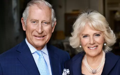 Cum arată invitația pentru încoronarea Regelui Charles și a Reginei Camilla. Ce reprezintă simbolurile de pe documentul oficial
