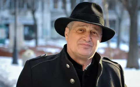 Mircea Dinescu își face debutul în actorie, la 72 de ani. În ce spectacol va juca și când are loc premiera: „Nu voi şti ce am de făcut în avans”