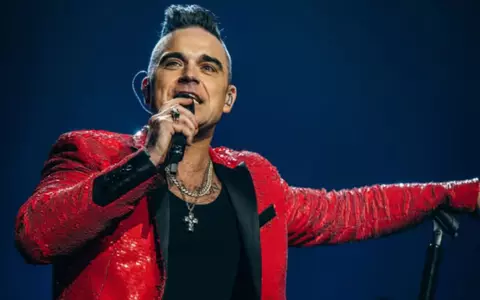 Concertul lui Robbie Williams din Piața Constituției se amână pentru august. Jason Derulo se adaugă lineup-ului festivalului