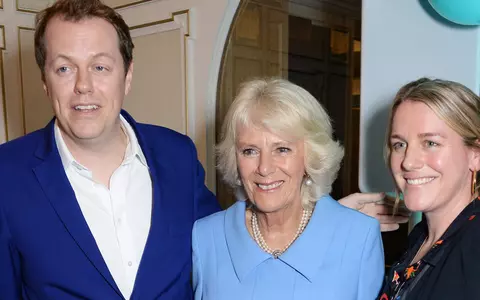 Copiii Reginei Camilla nu consideră că fac parte din Familia Regală Britanică: "Noi suntem copiii ei obișnuiți"