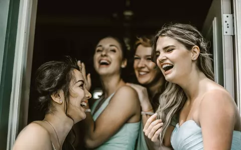 Urmează sezonul petrecerilor! Iată cum să îți marchezi apariția la orice eveniment special