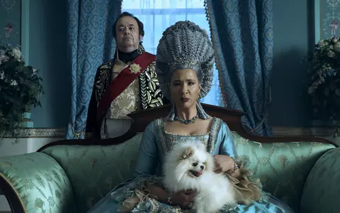 Interviu cu Golda Rosheuvel, protagonista din "Queen Charlotte: A Bridgen Story", cel mai nou serial de pe Netflix: "Faptul că publicul îi va putea descoperi latura umană mi se pare foarte important" / EXCLUSIV