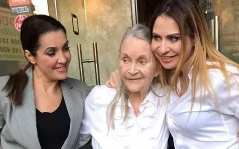 Zina Dumitrescu ar fi împlinit astăzi 87 de ani: "Mircea Albulescu a zis, în glumă, că a fost îmbrăcat o viață întreagă de ea și că n-a avut niciodată ocazia să-i inverseze serviciul, dezbrăcând-o"