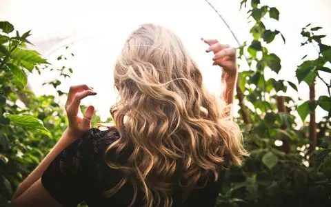 3 produse de care ai nevoie pentru o coafură perfectă – Iată ce produse nu trebuie să îi lipsească unei femei care își dorește o coafură perfectă în orice situație!