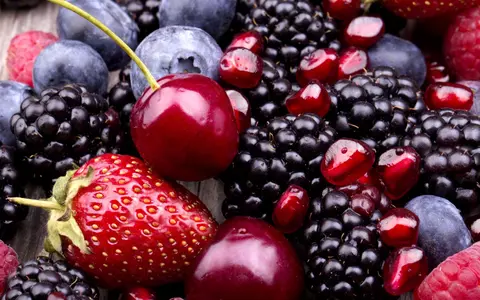 10 fructe de vară recomandate la dietă. Au calorii puține, dar multe beneficii
