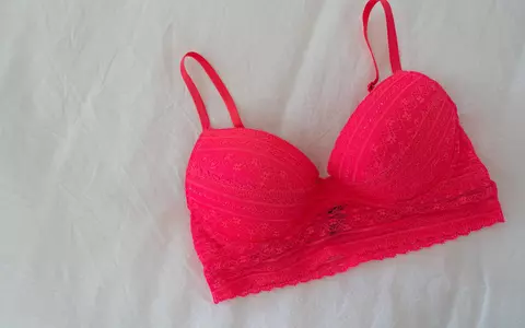 Redescoperă feminitatea și încrederea cu Triumph Amourette și Triumph True Shape Sensation de la TriumphStore