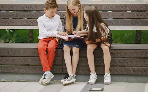 Ce carte este potrivita pentru un adolescent? 5 exemple de titluri