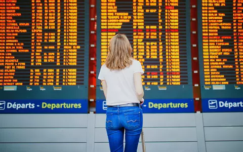 Ce drepturi ai dacă zborul tău are întârziere mare. Ce trebuie să-ți ofere compania