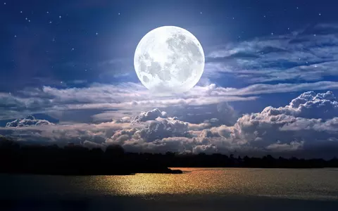 Lună Plină pe 1 August. Camelia Pătrășcanu vine cu vești bune pentru Gemeni și Berbeci