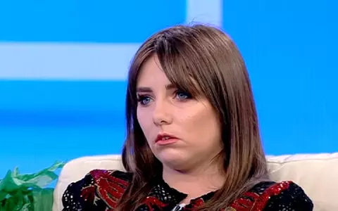 Vulpița a fost părăsită de soțul ei, Viorel, după ce a născut. Veronica Stegaru nu are unde să locuiască și acum se află într-un centru specializat cu bebelușul