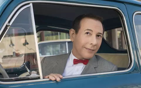 A murit Paul Reubens, actorul care l-a interpretat pe Pee-wee Herman. Avea 70 de ani și s-a luptat cu cancerul